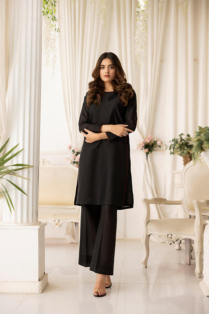 Dark Luxe